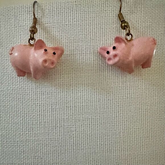 Pink pig drop earrings - Picture 1 of 9